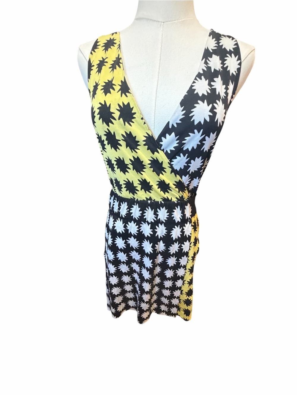 Diane Von Furstenberg Morico V Neck Yellow, Black & White Printed Dress Sz 0